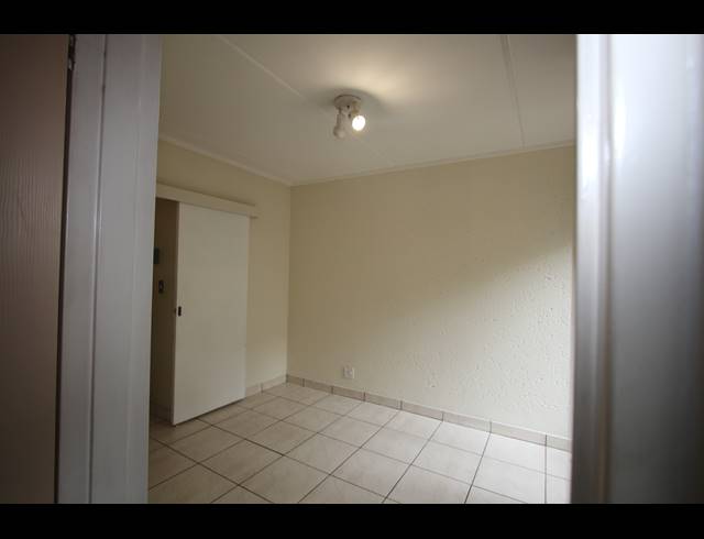 1 BEDROOM APARTMENT TO LET IN MORNING HILL